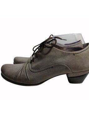 Biala Keely Grey Lace Up Oxford Heels Shoes Size 40 US 9 Pleated Cap Toe Office